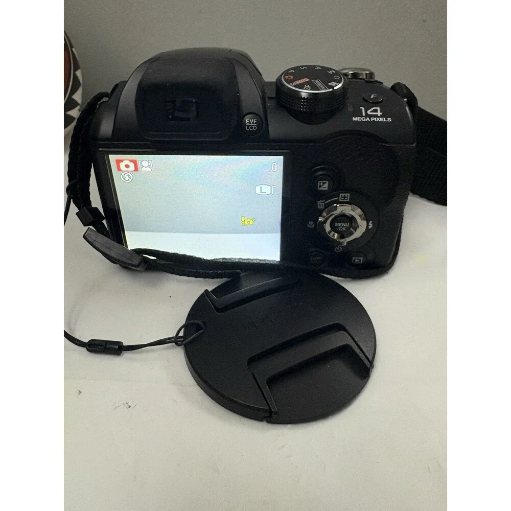 FUJIFILM FinePix S4500 Digital Camera 30x Zoom Tested Excellent Condition